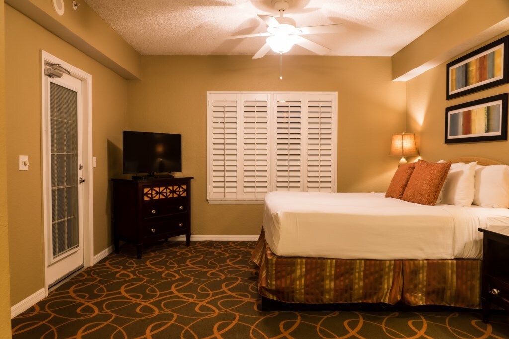 奥兰多的阳光度假村（ Orlando 's Sunshine Resort ） - 2张床