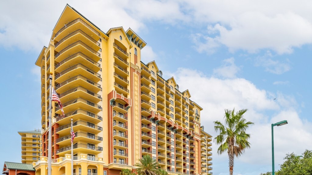 Emerald Grande Resort At Destin - 3 Bedroom Deluxe