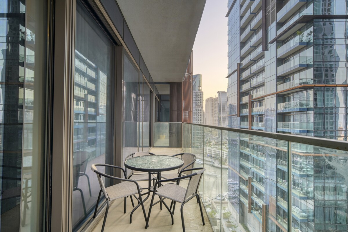 Spacious Apartment in the heart of Dubai Marina