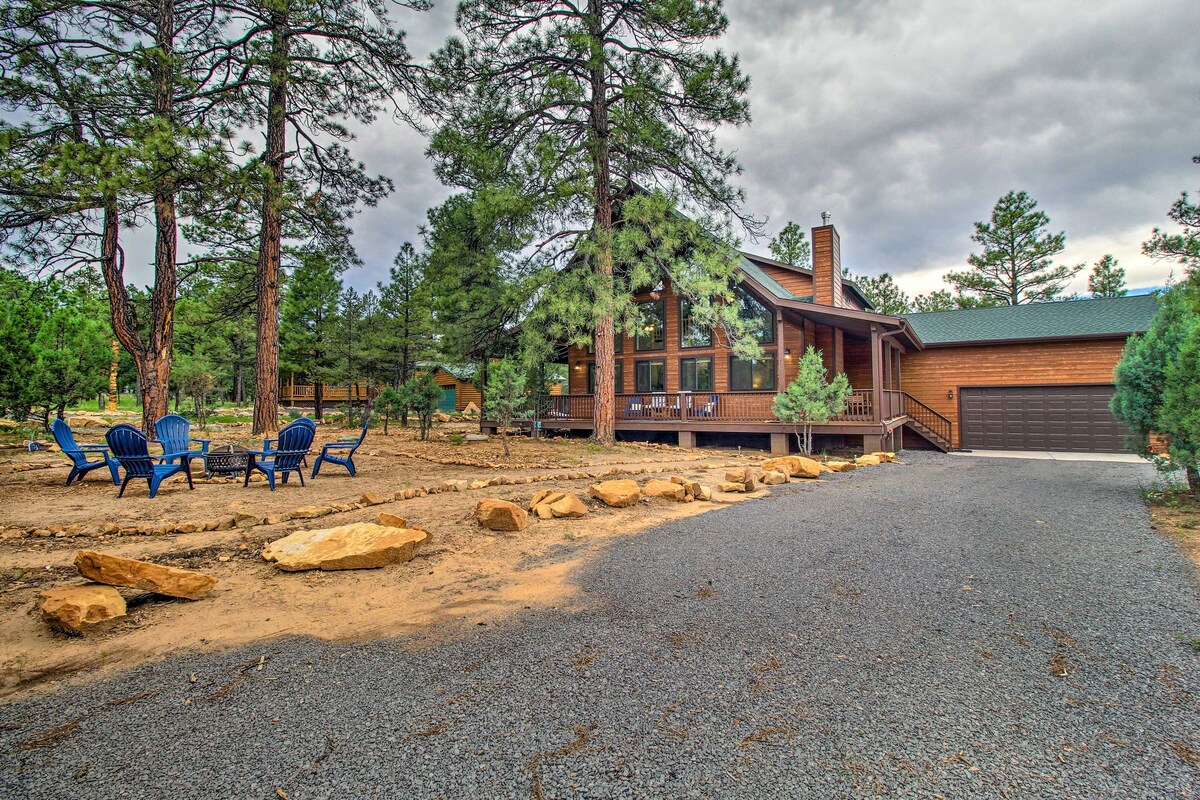 Cozy Cabin w/ Fire Pit ~ 6 Mi to Nat'l Forest