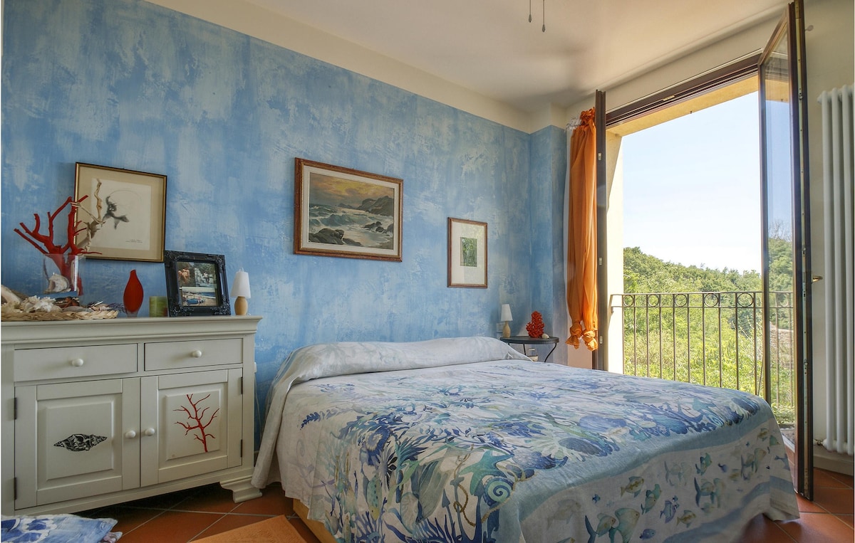 卡斯特尔迪米佐（ Casteldimezzo ）令人惊叹的公寓，有1间卧室