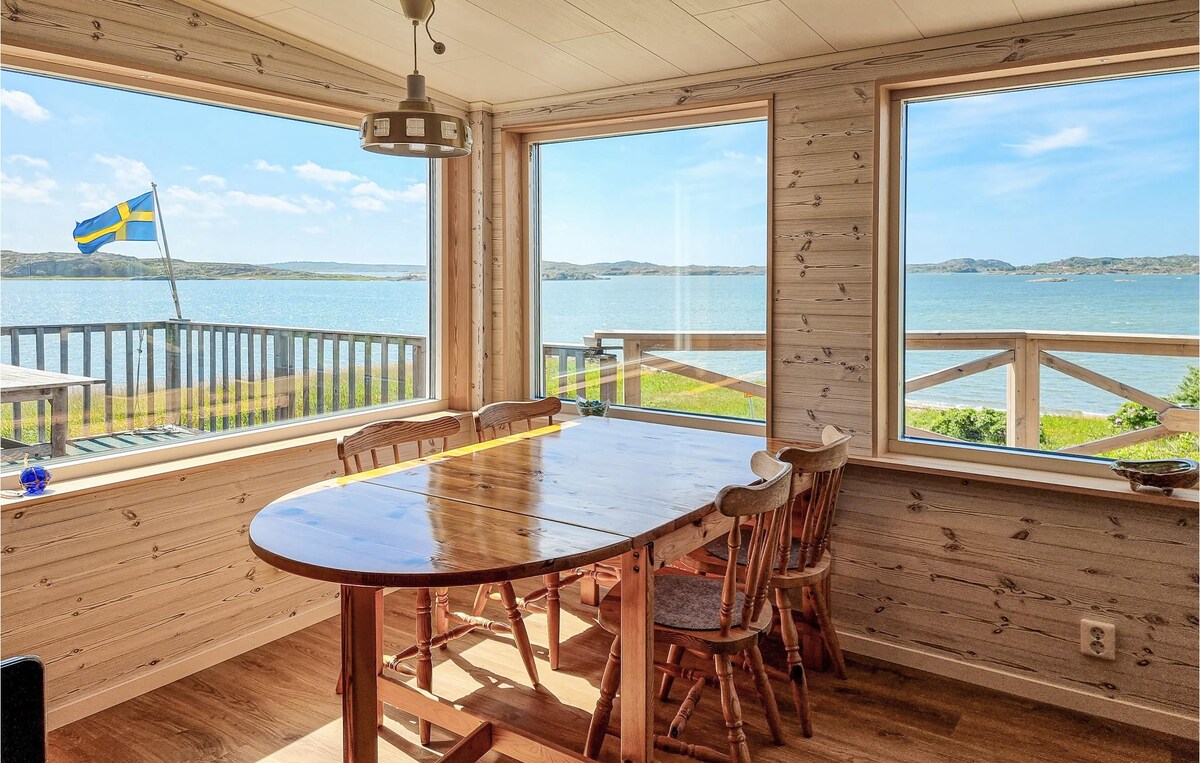 Stunning home in Glöskär with 3 Bedrooms