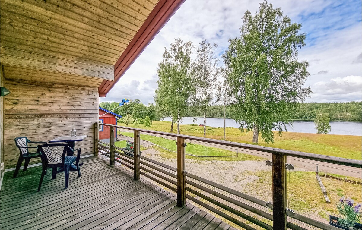 Amazing apartment in Färgelanda with kitchen