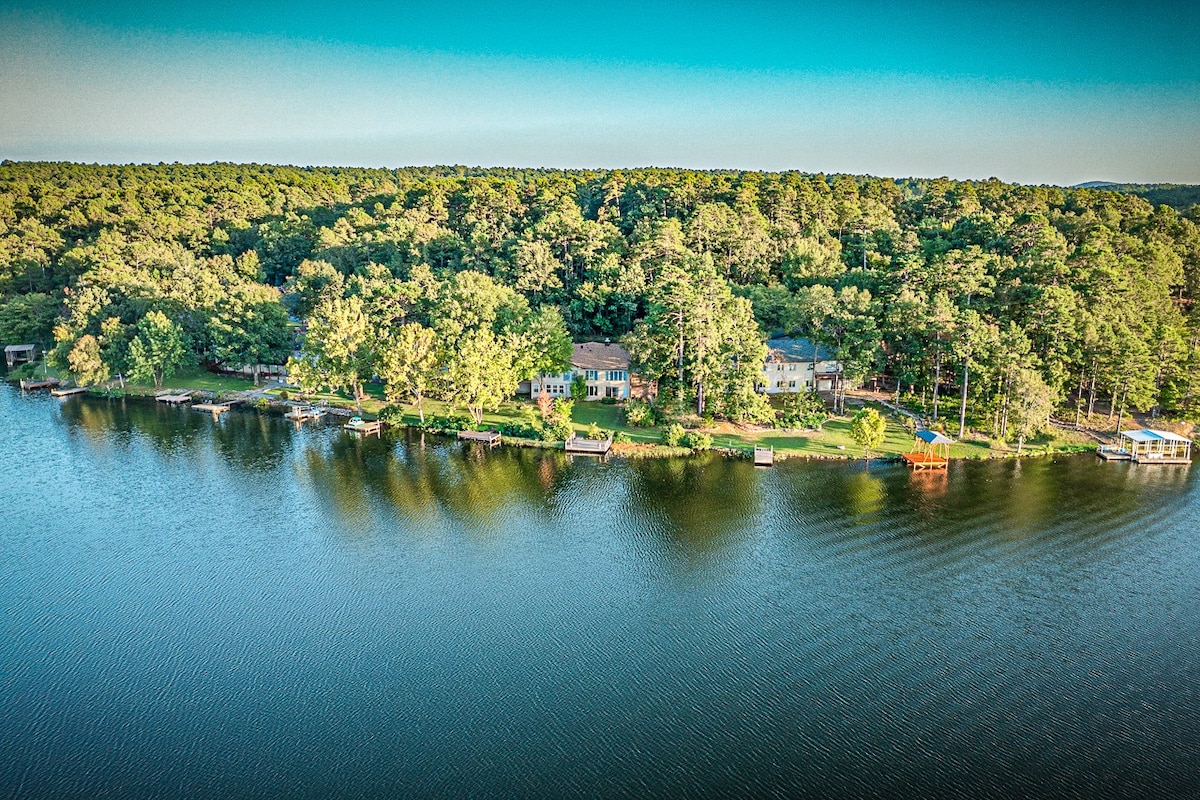 56 Majorca Drive - A great location on Lake Pineda