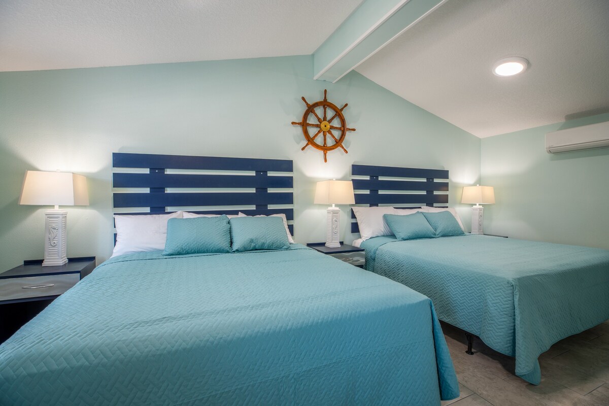 2 King Bed Studio Suite in Atlantic Beach, Florida