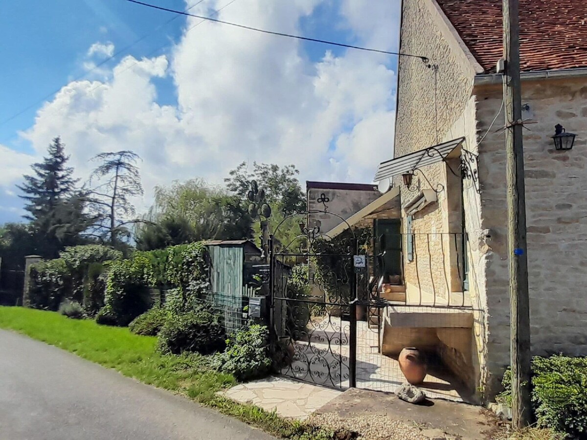 Spacious holiday home with garden