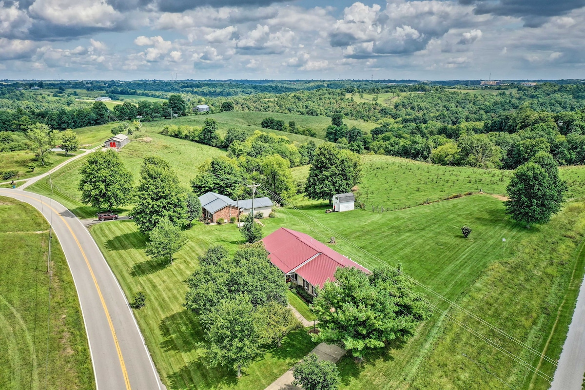 Charming Williamstown Retreat w/ Private Yard