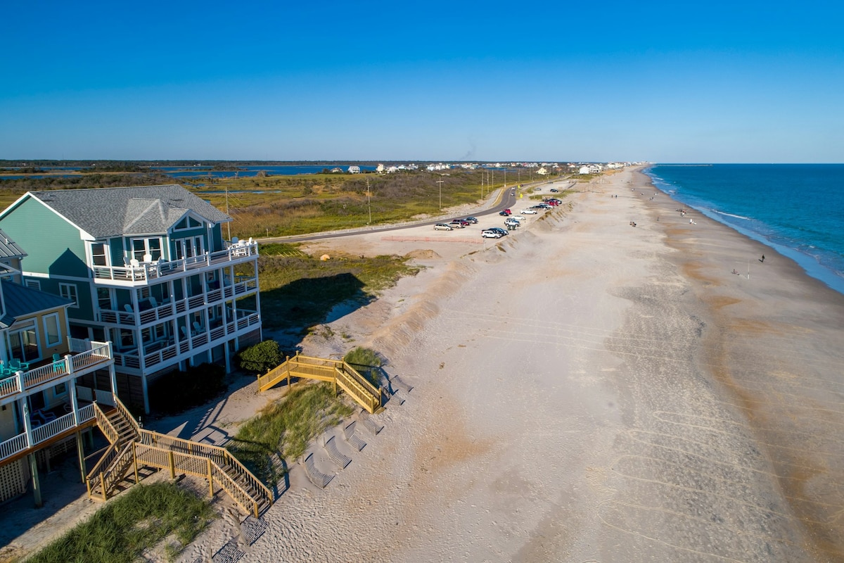 9BR Oceanfront Dog Friendly | Pool | Hot Tub