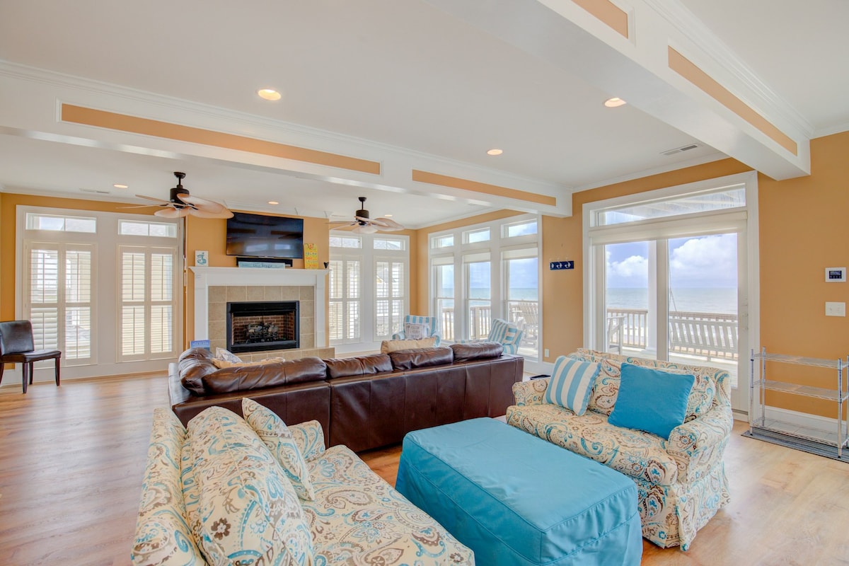 7BR Oceanfront | Private Pool | Hot Tub | Elevator