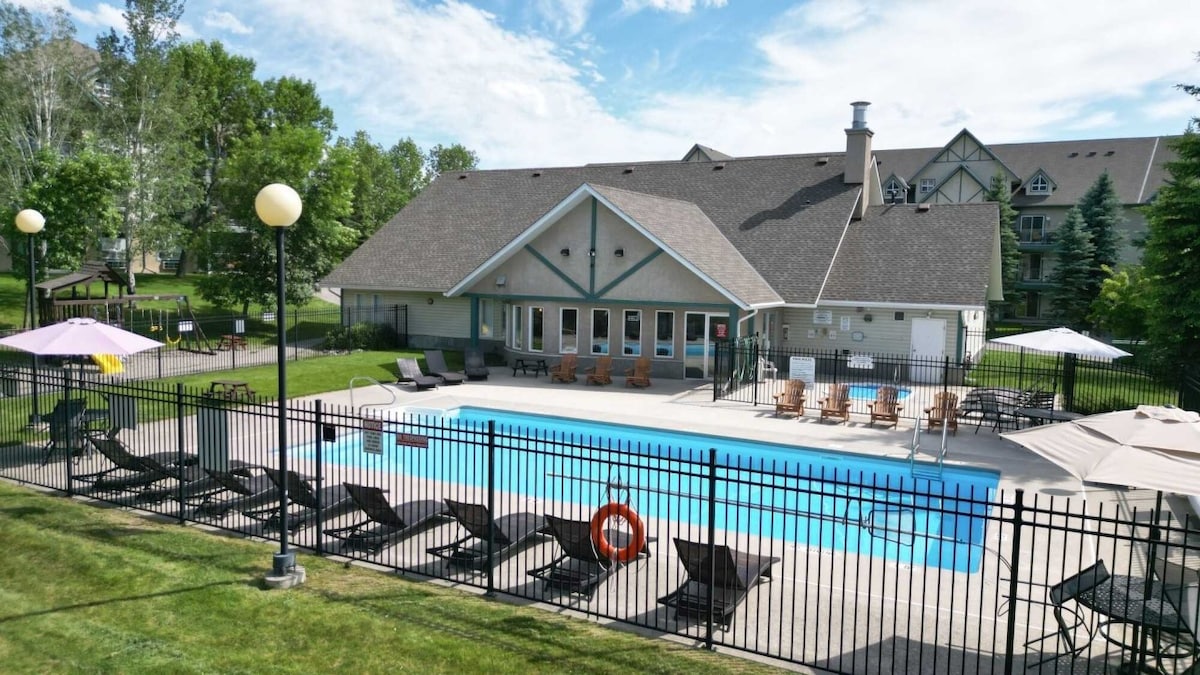 Forsters Peak | Pool | Hot Tub | Gas Fireplace