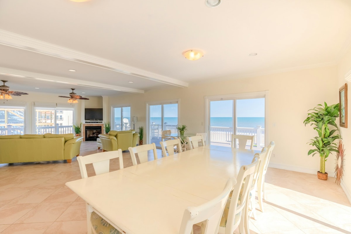 6BR Oceanfront | Pool | Hot Tub | Balcony | W/D