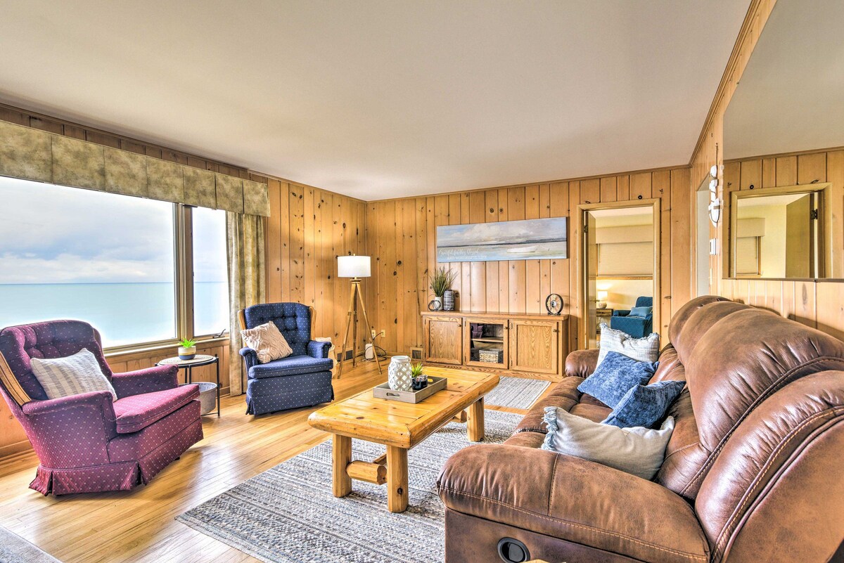 Charming Lake Huron Home w/ Private Beach!