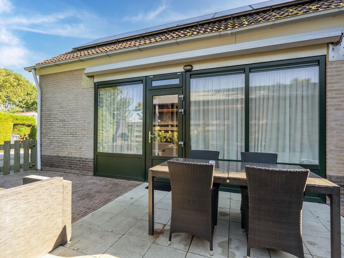 Inviting holiday home in Baarland with terrace