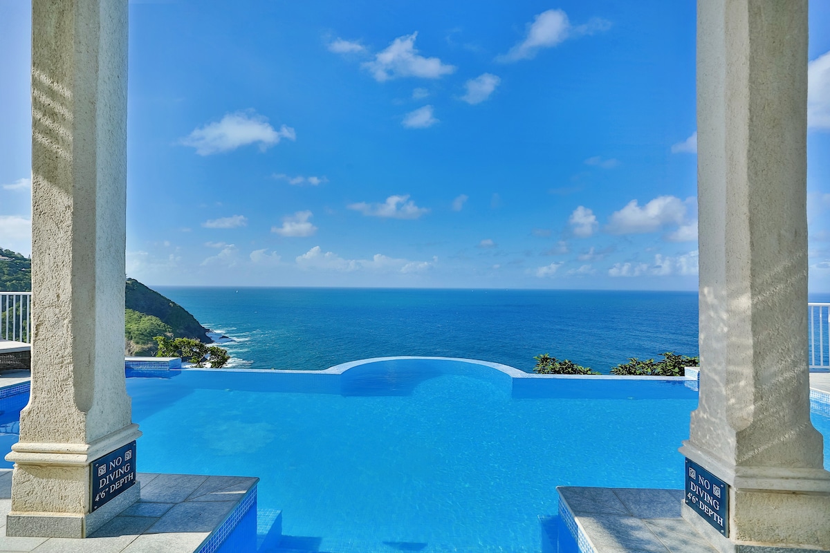 Cayman Villa - 3 bedroom Stunning View