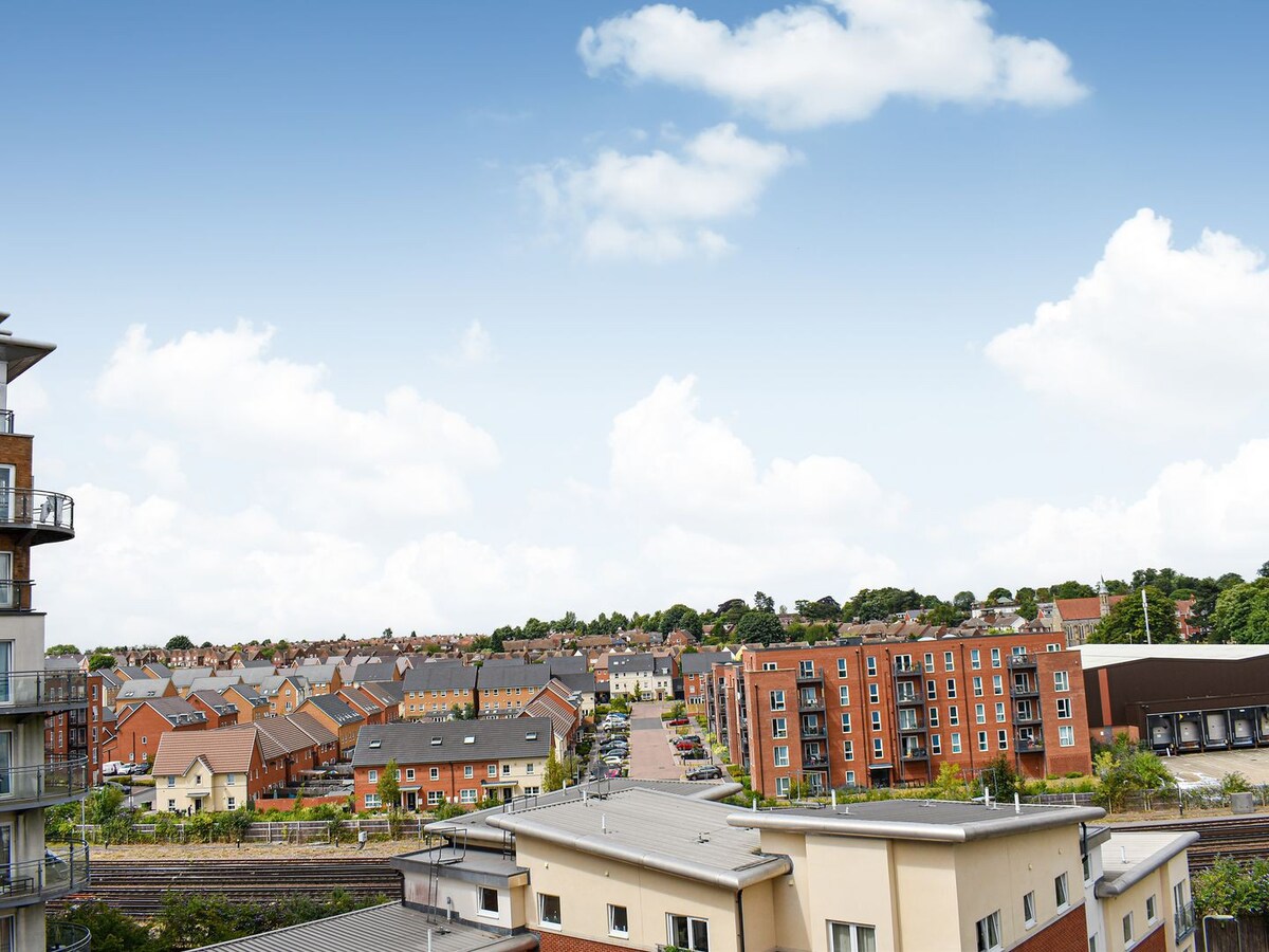 Basingstoke Skyline Festival View - Uk40166