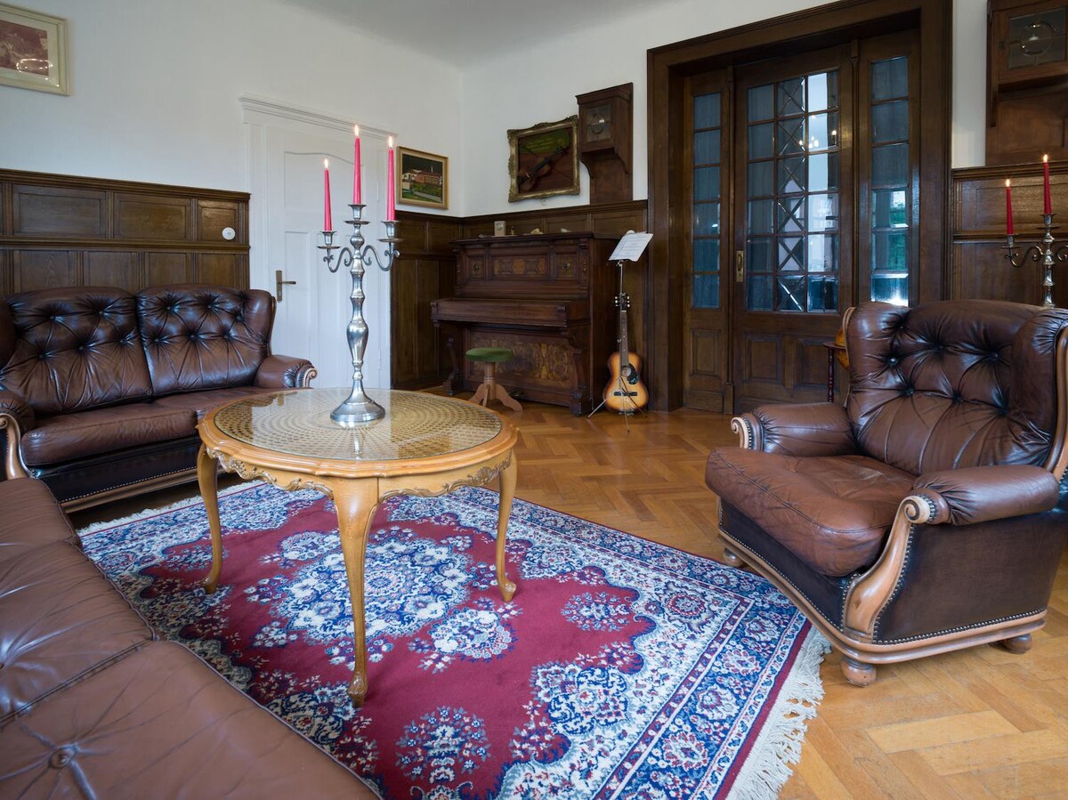 Ferienwohnung Golden twenntys (Villa Mondial)