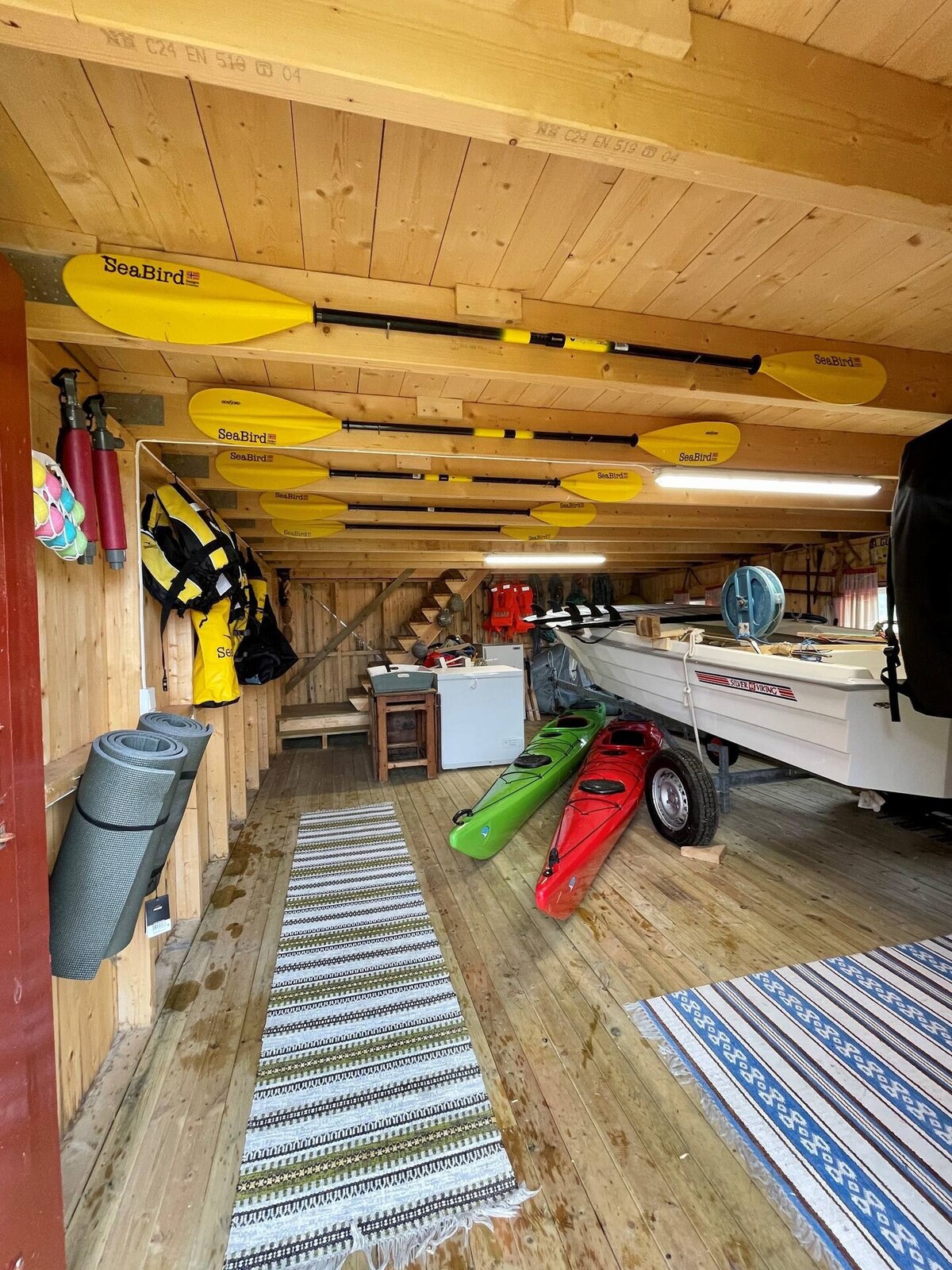 Koselig hus med strandlinje