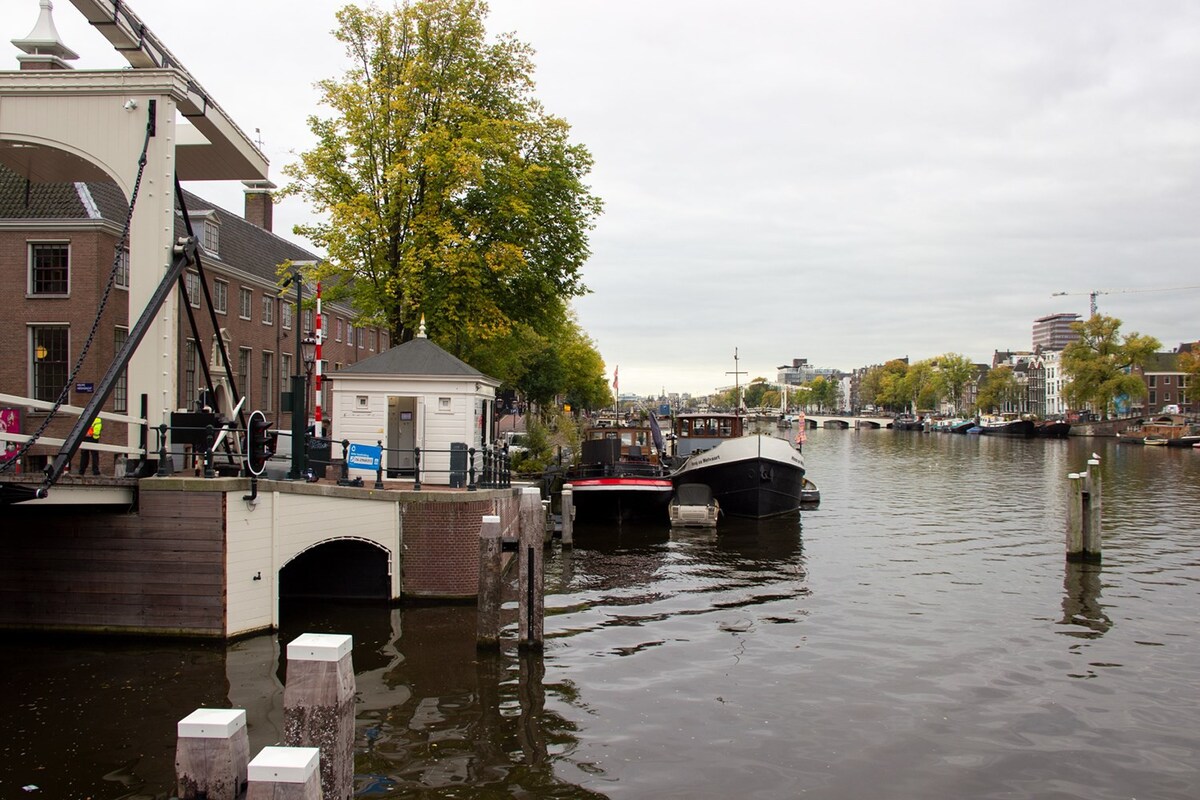 Sweets hotel - Walter Suskindbrug