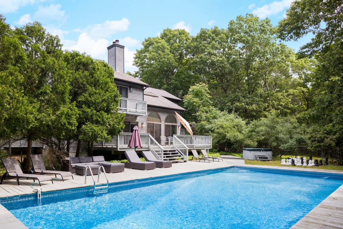 Meadowood Manor by RoveTravel | 6BR Outdoor Spaces