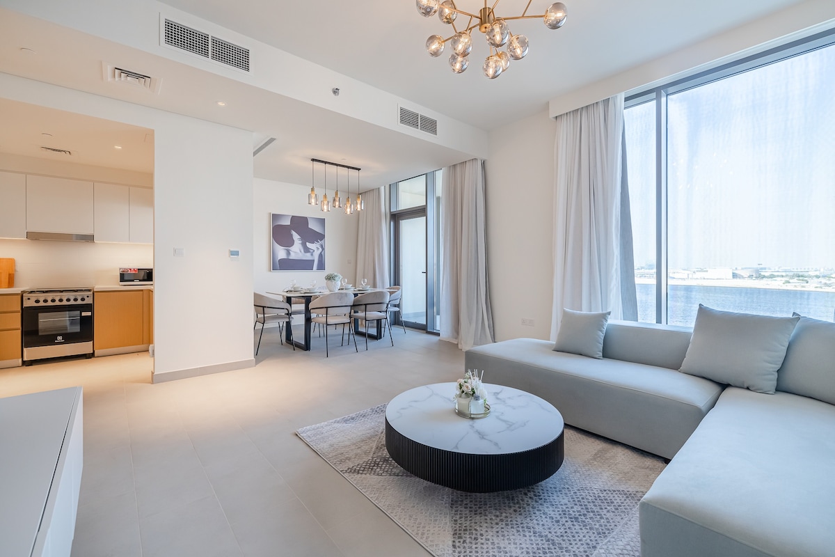 Stylish 2BDR apartment in Creek Harbour