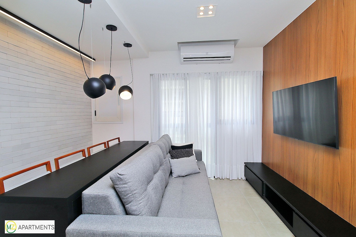 NEW luxury studio in Copacabana for up to 3 people