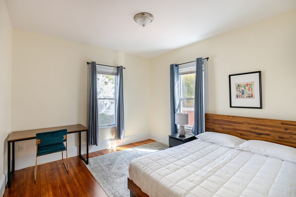 Full Bedroom A in #1577: Somerville