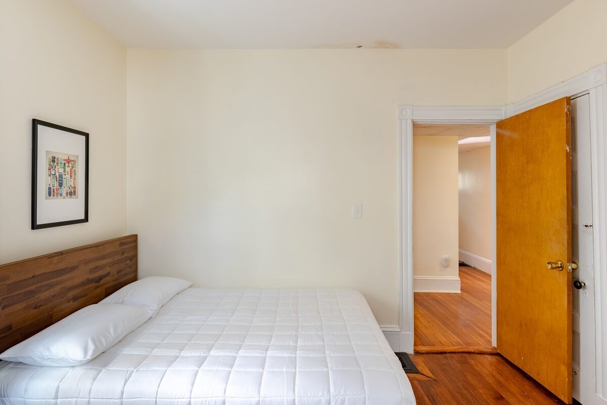 Full Bedroom A in #1577: Somerville