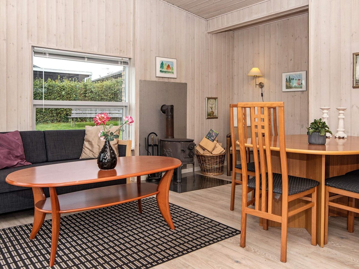 4 person holiday home in rønde