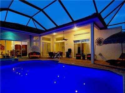 Heated Pools, Sleeps 16! - Villa Blue Pavilion