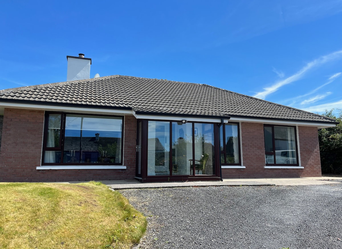 The Nook Oranmore Holiday Home