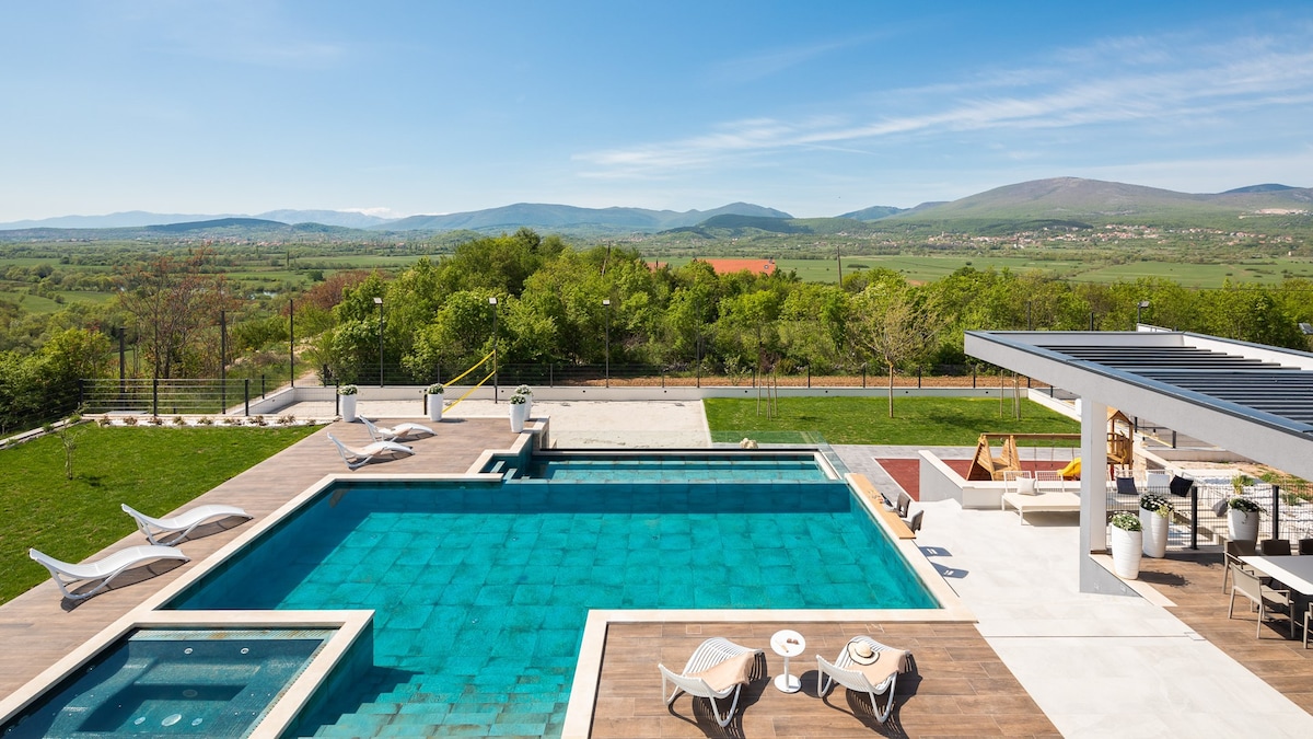 Luxury Villa Arya with 77sqm heated pool, hot-tub