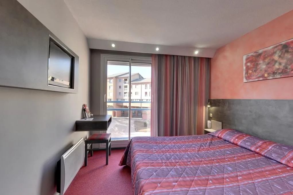 10mn du Centre ! Chambre double + Parking Inclus