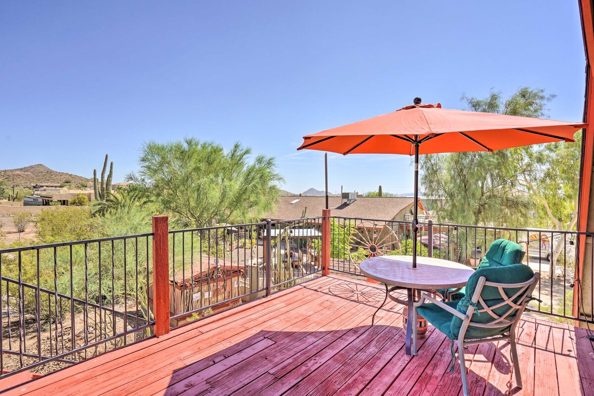 Dreamy Desert Studio w/ Deck + Pool Access!