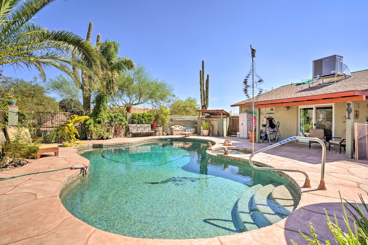 Dreamy Desert Studio w/ Deck + Pool Access!