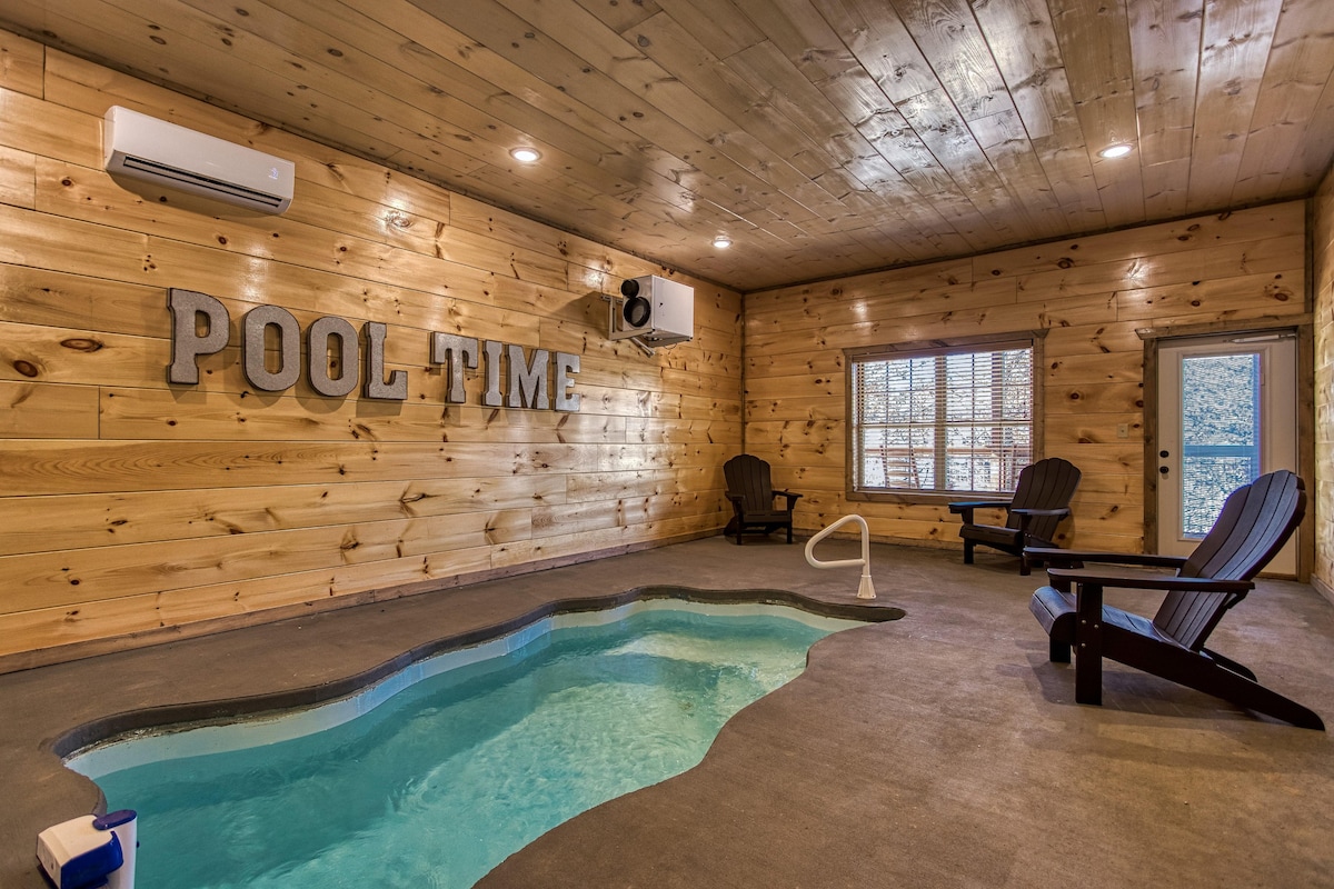 Private Pool Cabin with Spacious Layout, Game Area