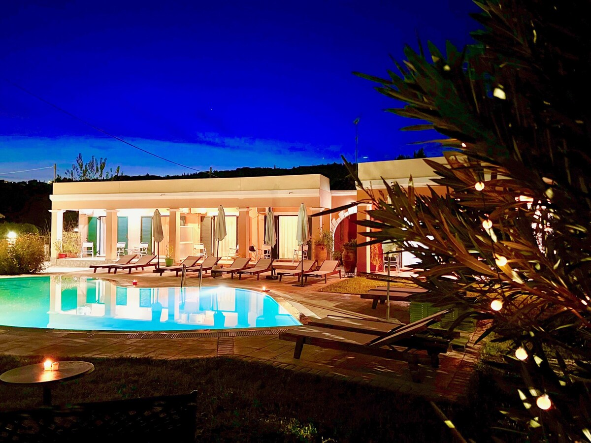 Villa Bougarini with private pool