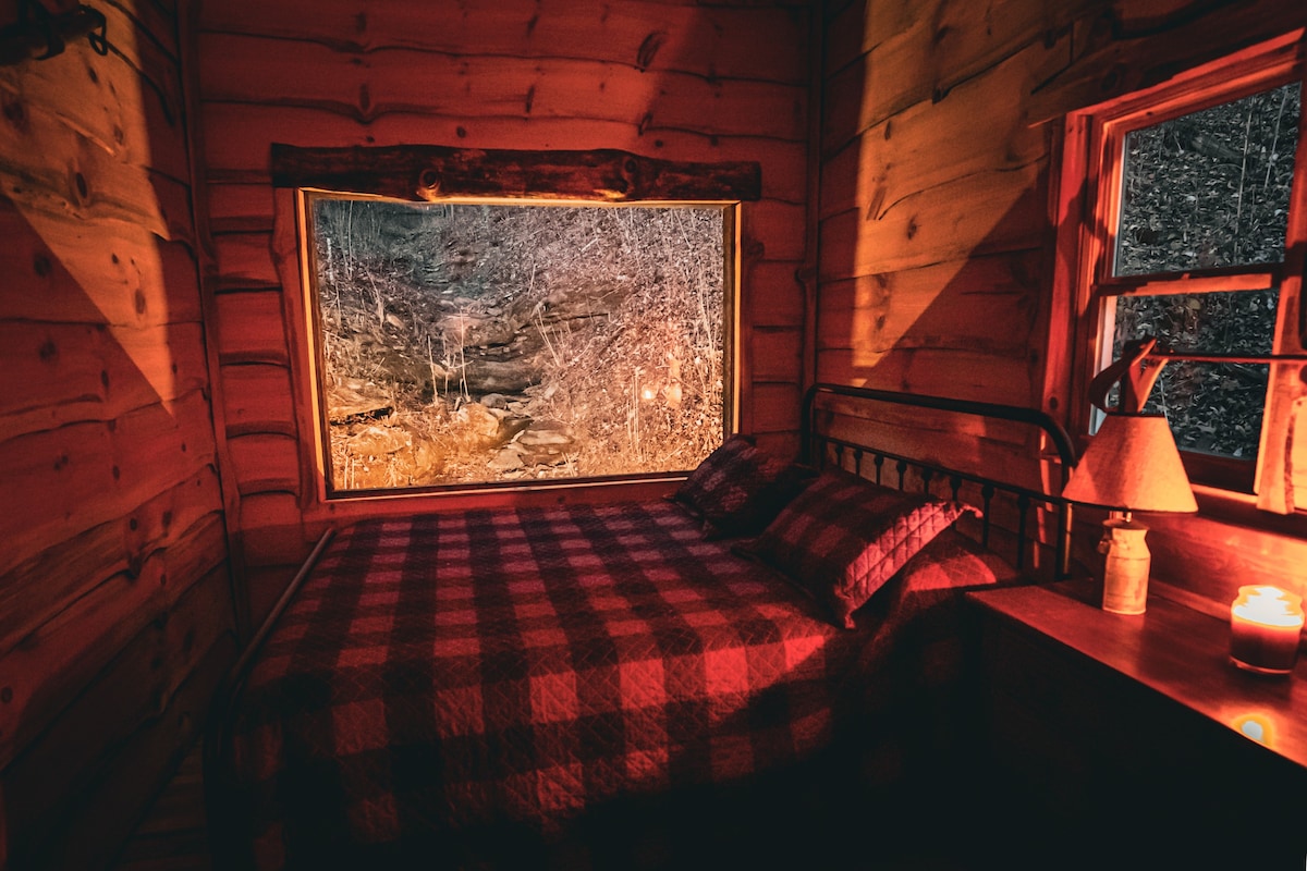 Glamping Cabin | Huge Window | Over a Creek