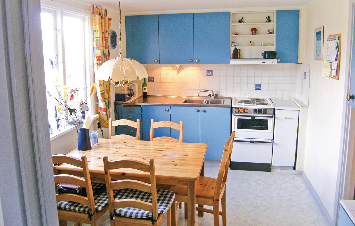 Amazing home in Torsås with kitchen