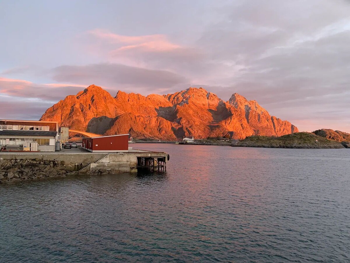 Stor moderne leilighet I henningsvær, 70 kvm