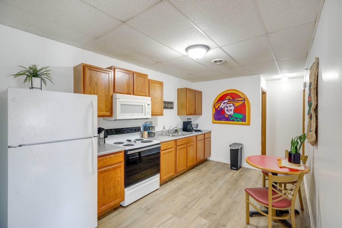 Bright Yankton Apartment Near Meridian Bridge