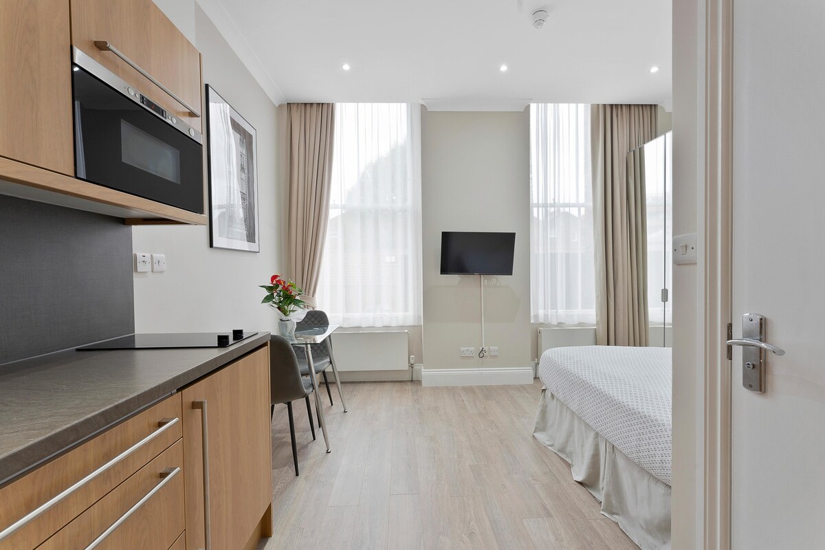 Elegant Double Studio Apartments In Bloomsbury