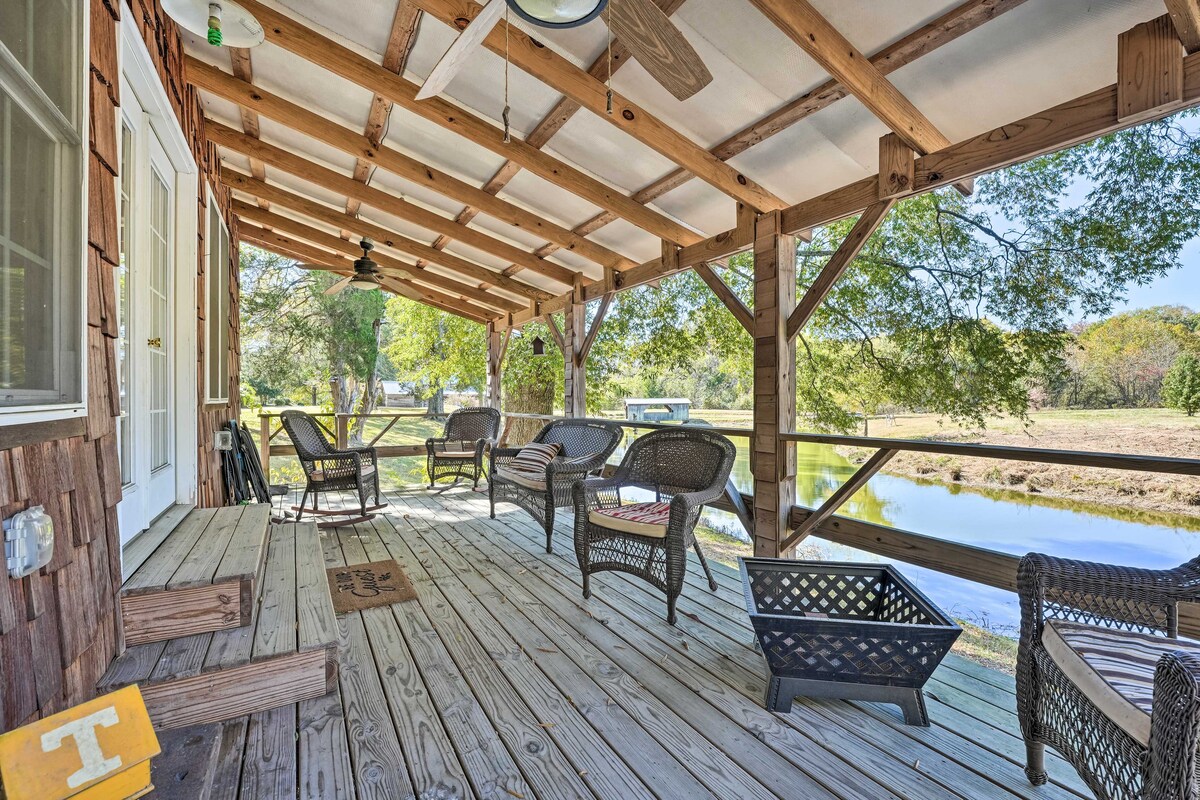 Idyllic Cabin w/ Fire Pit, Kayak On-Site!