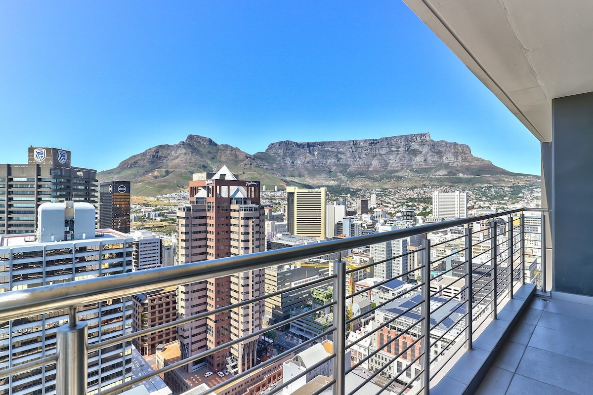 African Chic with Incredible Views & Pool Deck