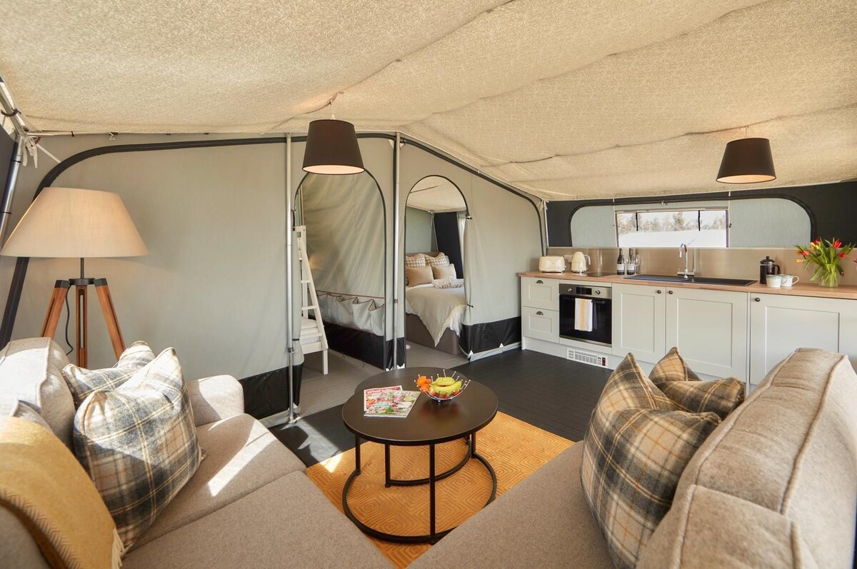 Otter Glamping Tent