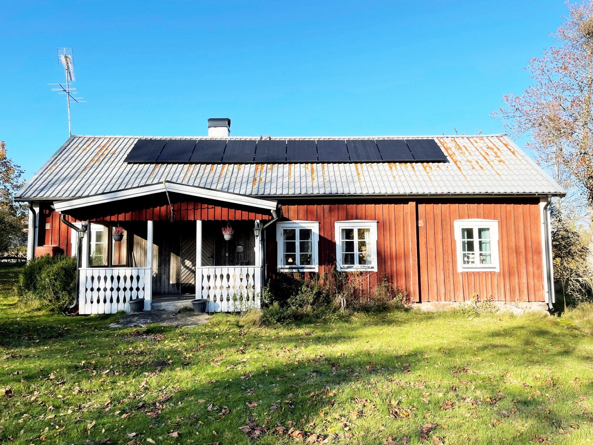 Nice cottage close to Markaryd, Småland | Se06040
