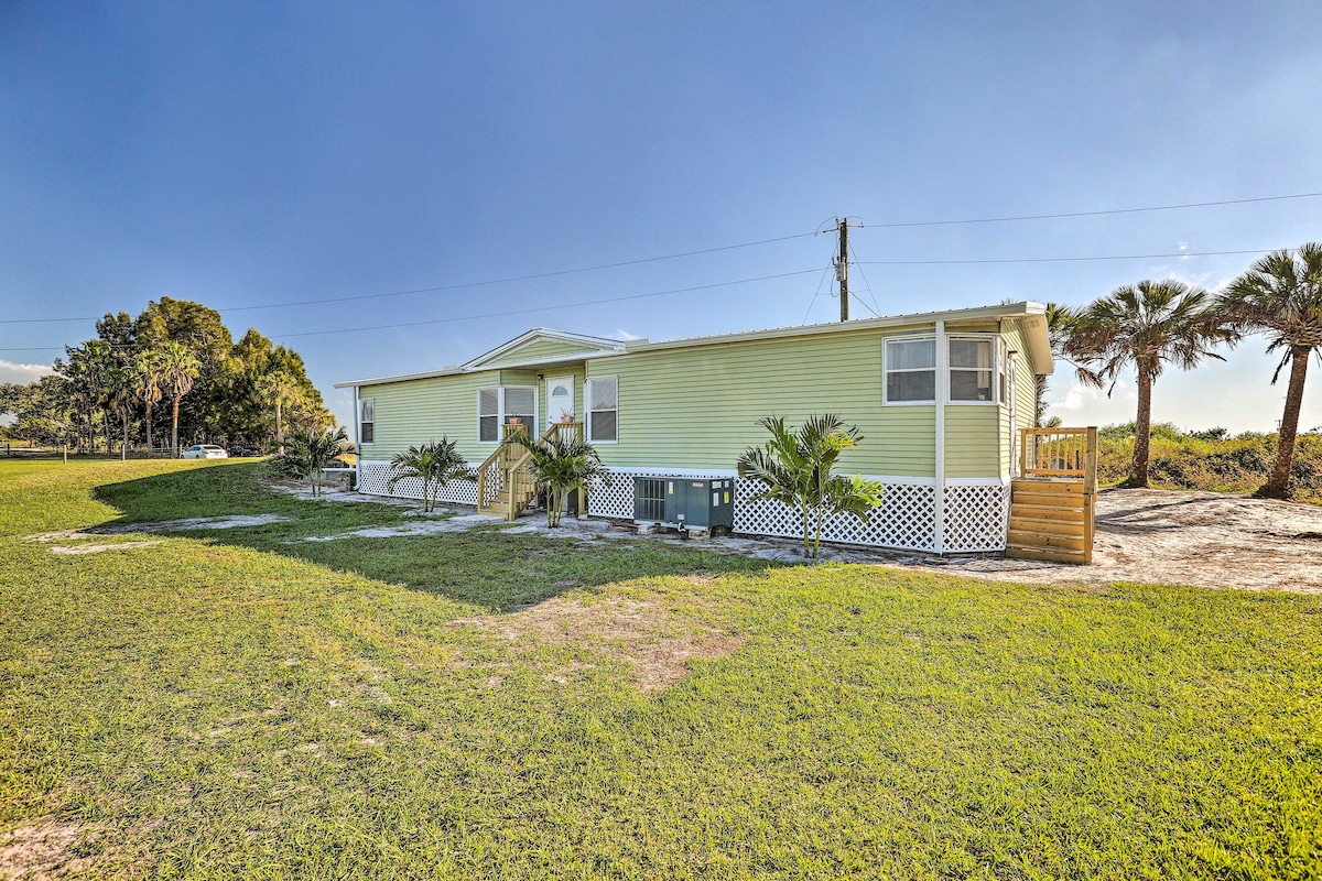 Pet-Friendly Home: 10 Mi to Lake Okeechobee!