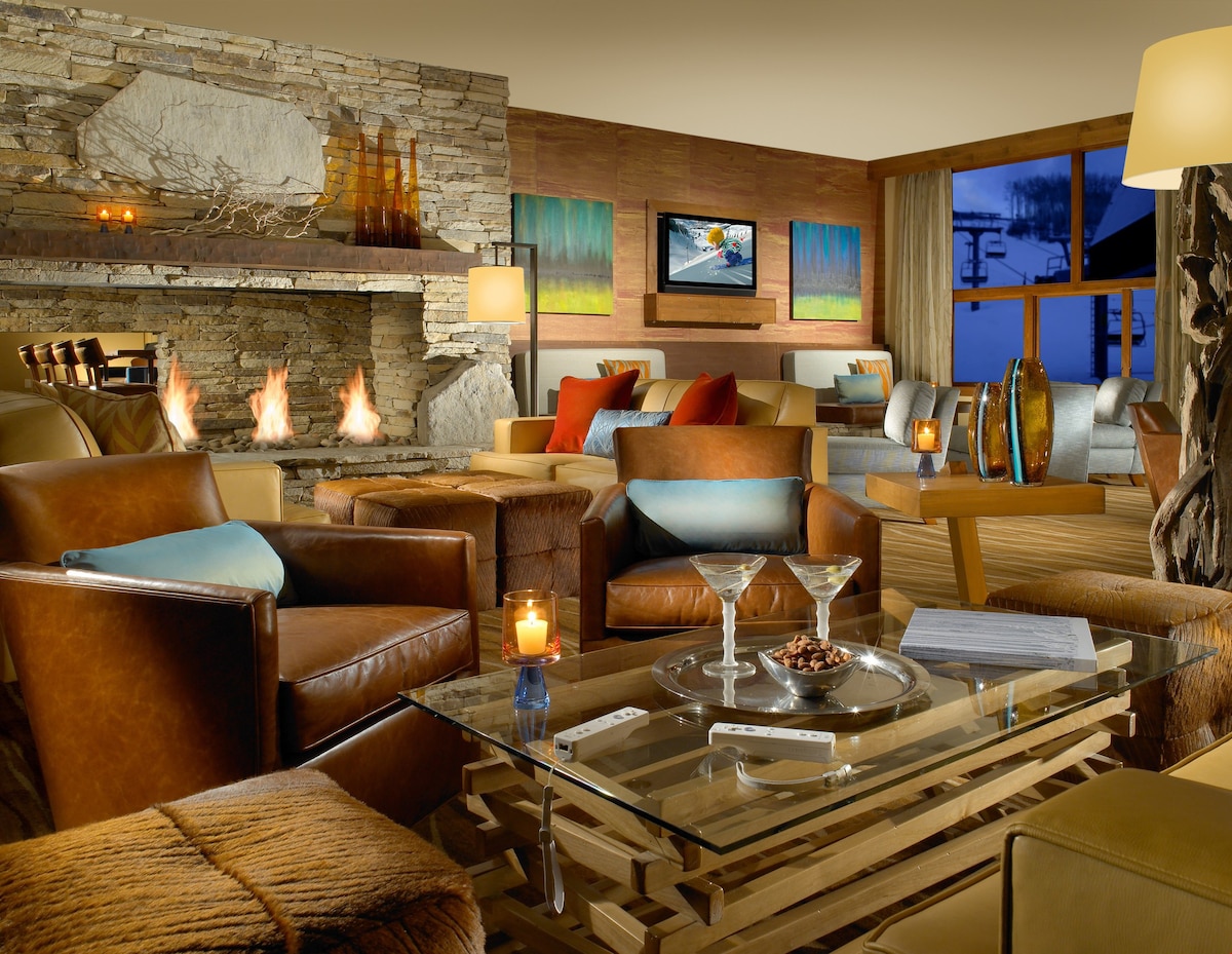 Luxurious Lodge Room | Slopeside Access