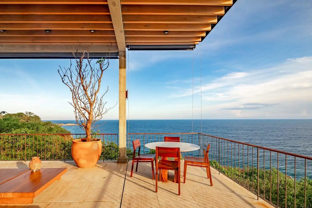 Casa Guayacan: Incredible Beach Front Villa
