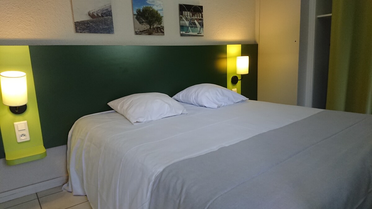 Appartement Confortable au Calme | Parking Gratuit