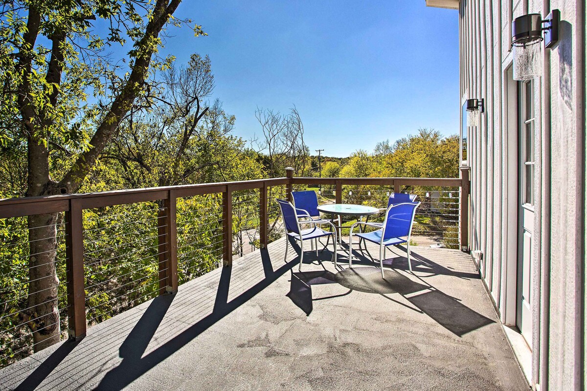 Denison Home w/ Balcony: Walk to Downtown!